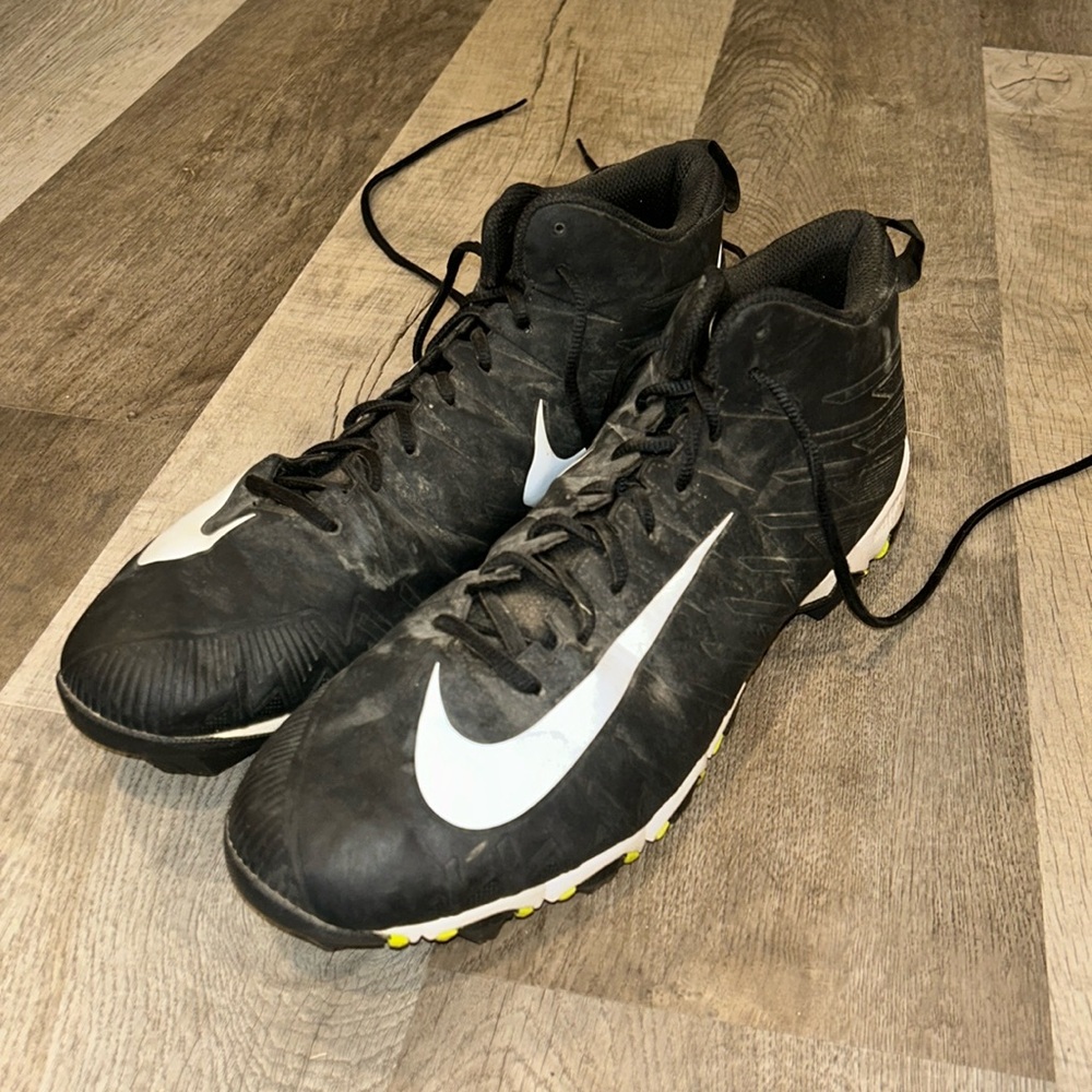 Men’s Nike cleats